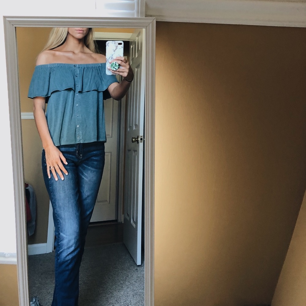 AE front button off the shoulder top